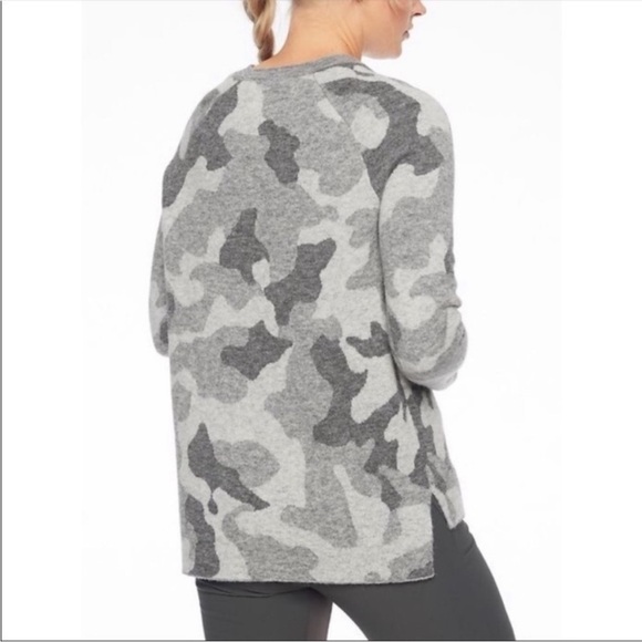 Athleta Undercover Camo Sweater Alpaca Merino Wool Crew Neck Tunic Knit Sz XS - Picture 4 of 11